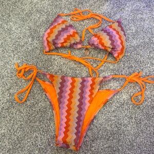 SHEIN Multicolor Zigzag Bikini Set